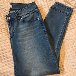 Low rise jeans